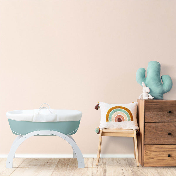 Shnuggle Dreami Moses Basket and Stand